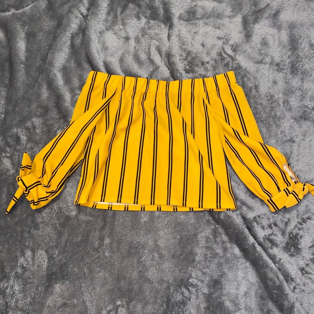 Off the Shoulder Cropped Shirt!